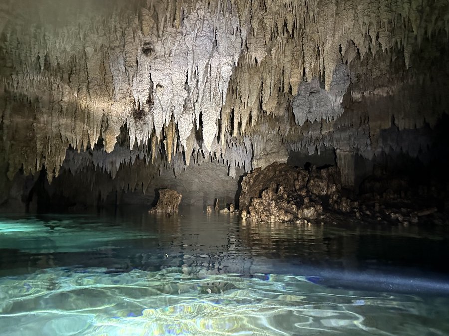 Cenote Dormidero del Mono