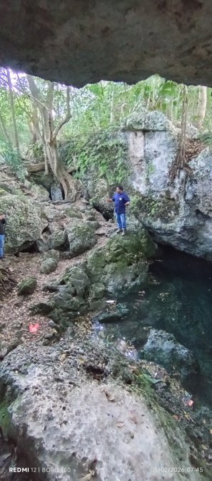 Cenote subterráneo AVANTE