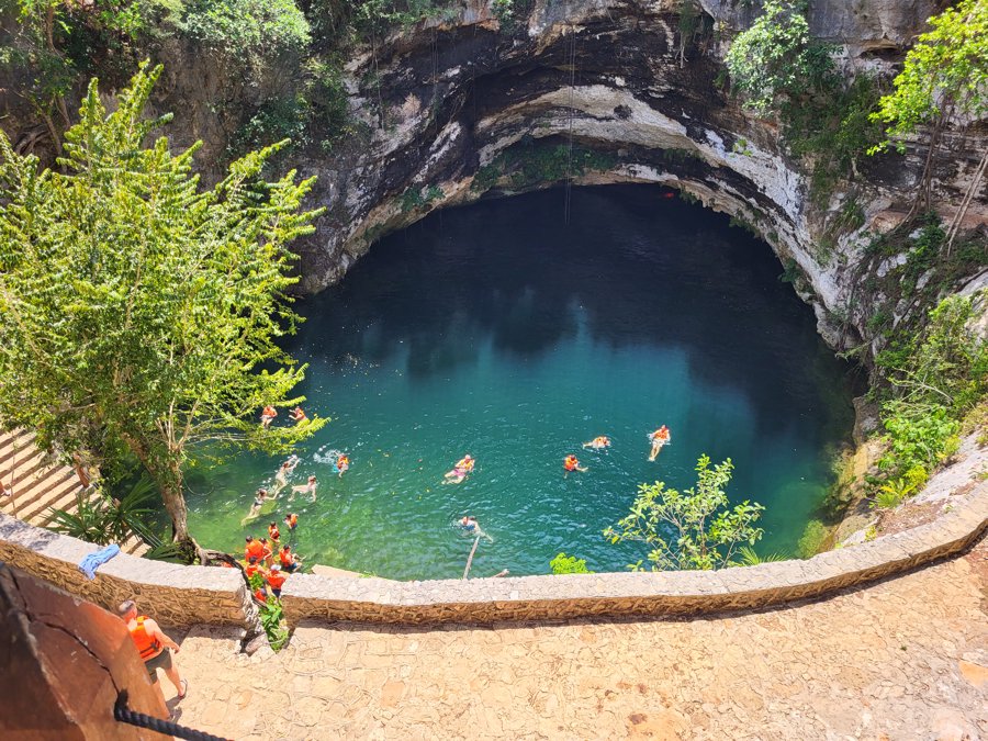 Cenote Xlakaj