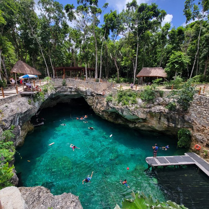 Cenote Zemway