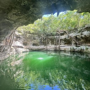 Cenote X'ca'an